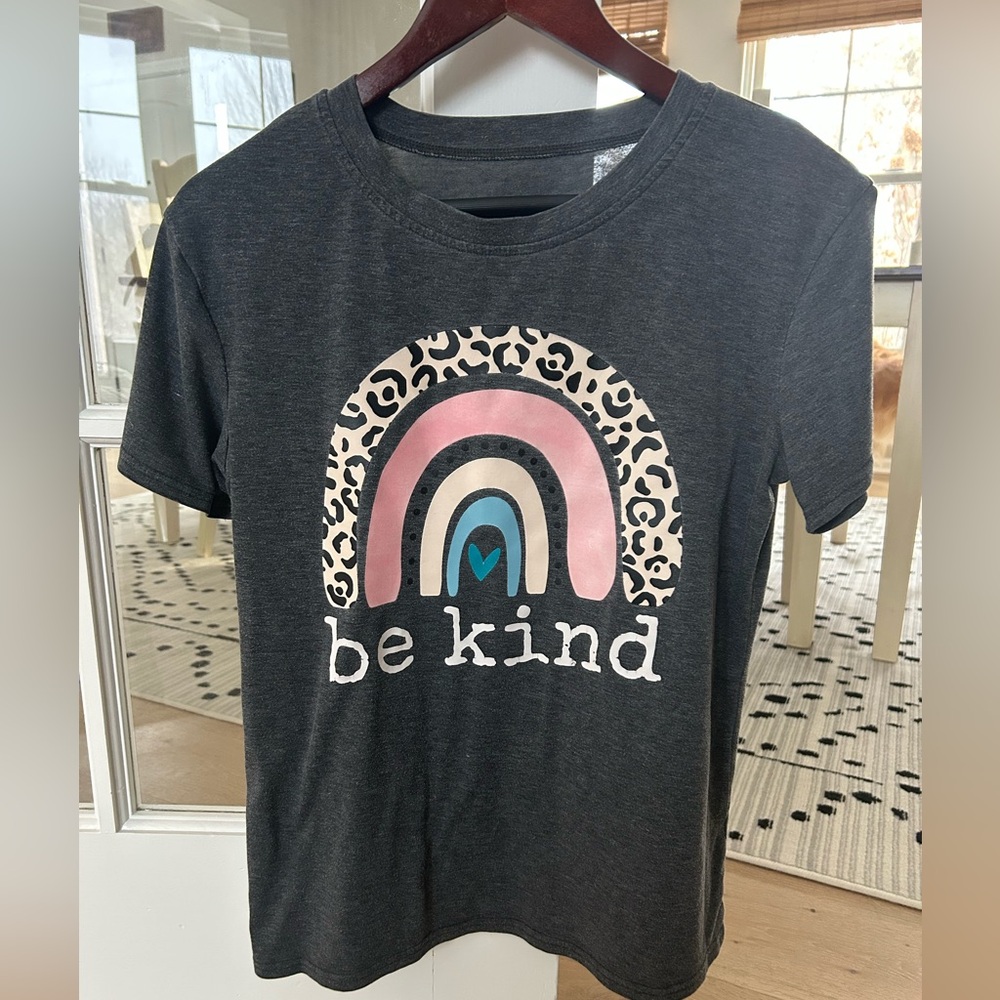 Be Kind Graphic Women’s T-Shirt - Charcoal Size Small